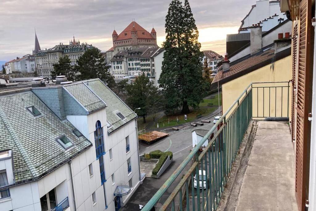 Joli 2 Pieces Dernier Etage, Lausanne Centre Dış mekan fotoğraf