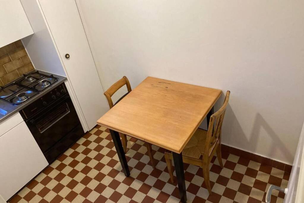 Joli 2 Pieces Dernier Etage, Lausanne Centre Dış mekan fotoğraf